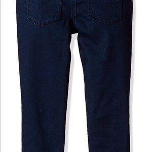 NWT Calvin Klein Skinny Jean